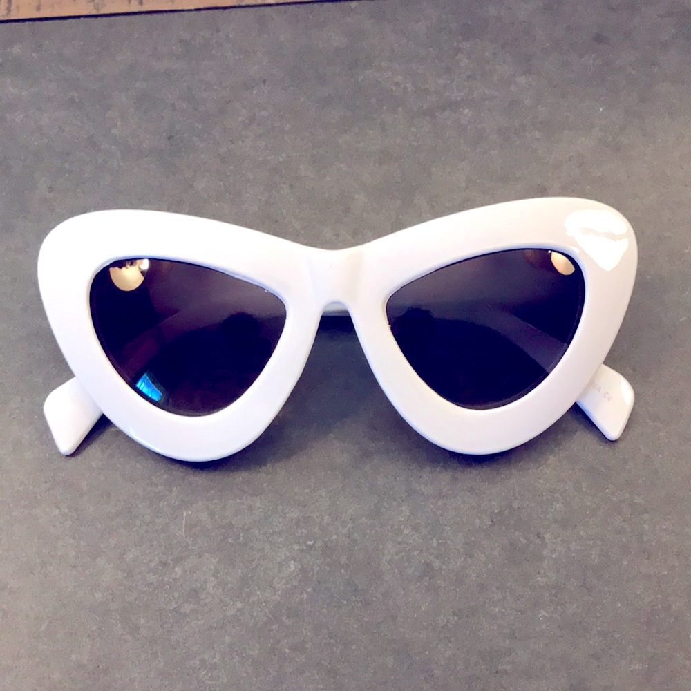 Rounded white cat eye sunglasses UV400 protection